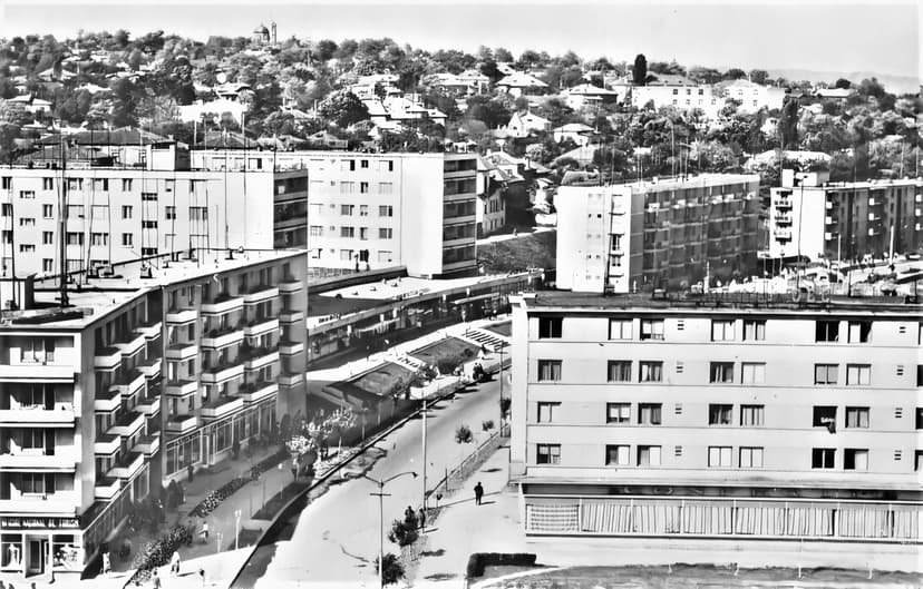 Tulcea-imagini vechi-cuvinte noi… Strada Isaccei, tiptil prin&nbsp;centru