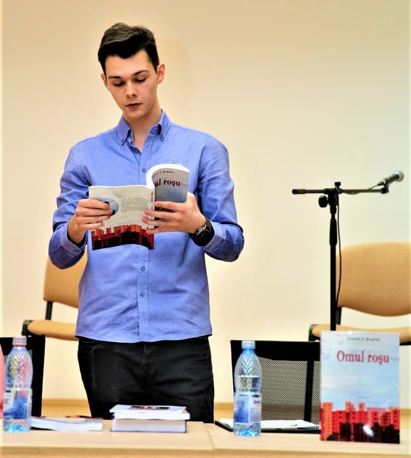 Bogdan Ivanov și Omul roșu….